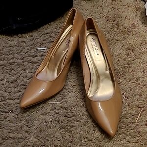 Nude pointed toe heels